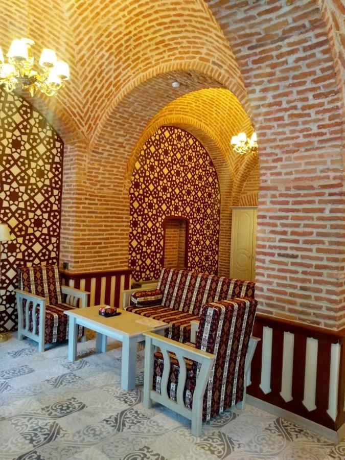 Karvansaray Sah Abbas Hotel กันจา ภายนอก รูปภาพ